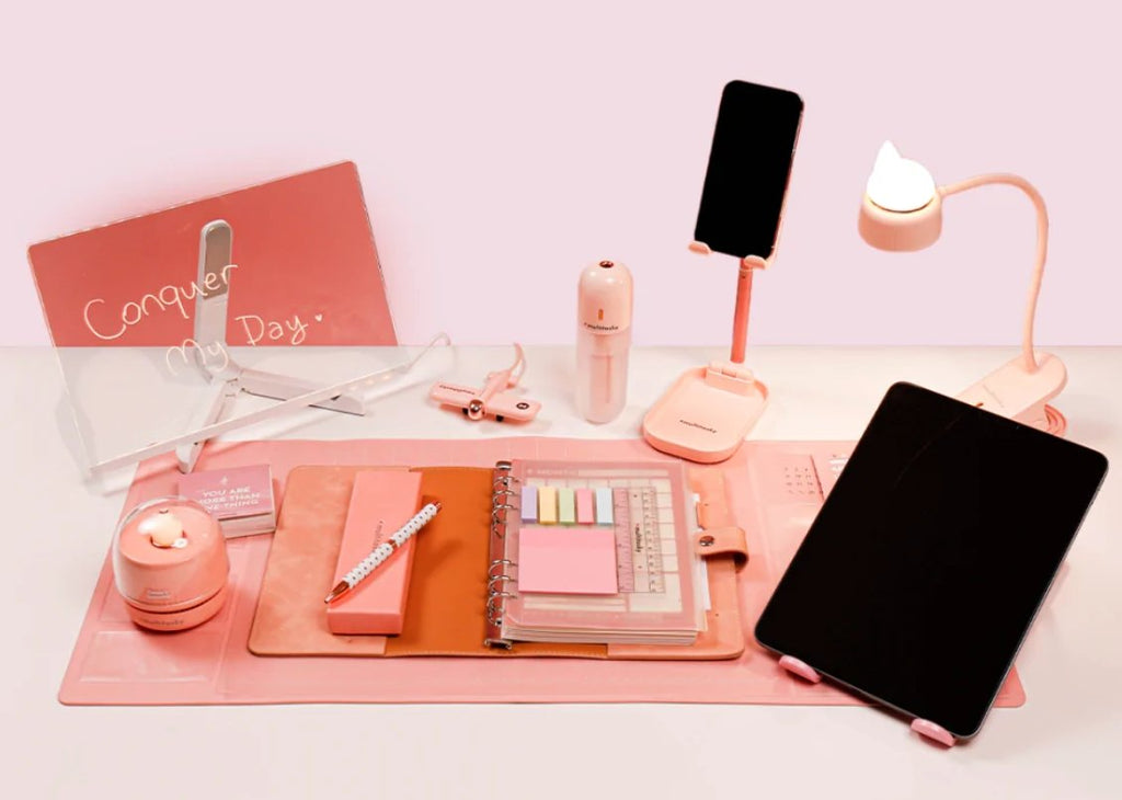 Cute Desk Ideas To Improve Your Workspace - Multitasky