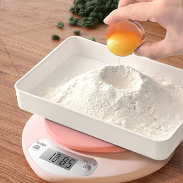 Measuring flour on Digital Kitchen Scale - Multitasky